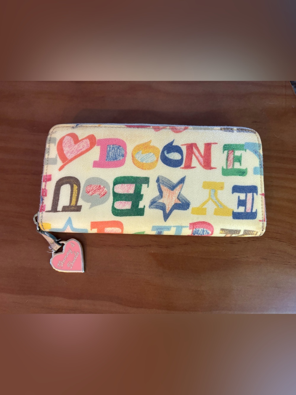Vintage Dooney & Bourke Y2K Retro Doodle Large Zip Around Clutch Wallet 8"x3.5"